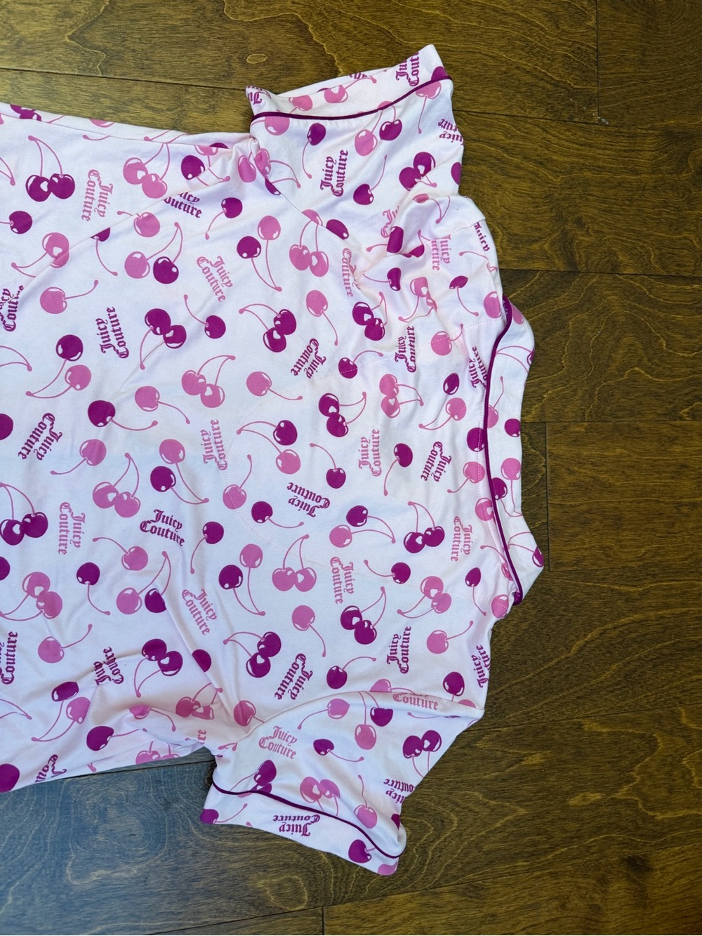 Juicy Couture Pink logo Cherry-Print top Short Pajama Set Sz M - Picture 9 of 15
